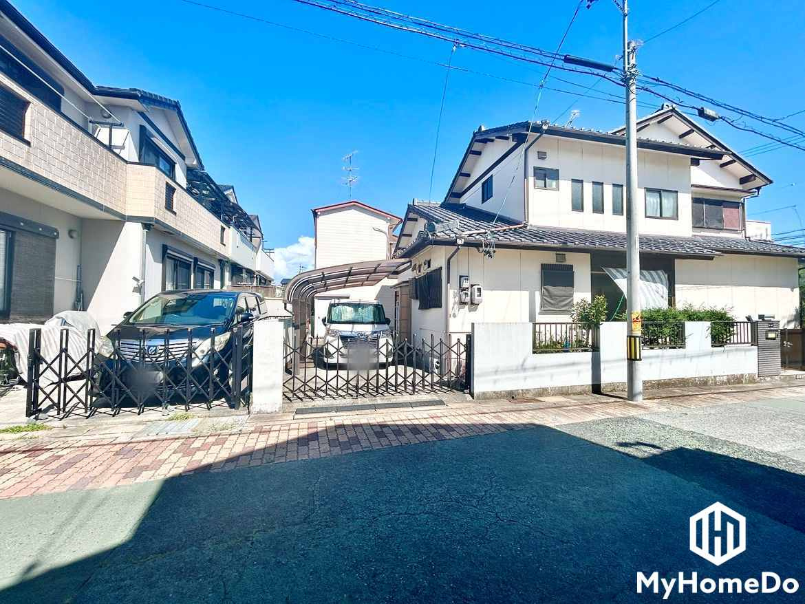 守山区小幡中　2期の外観