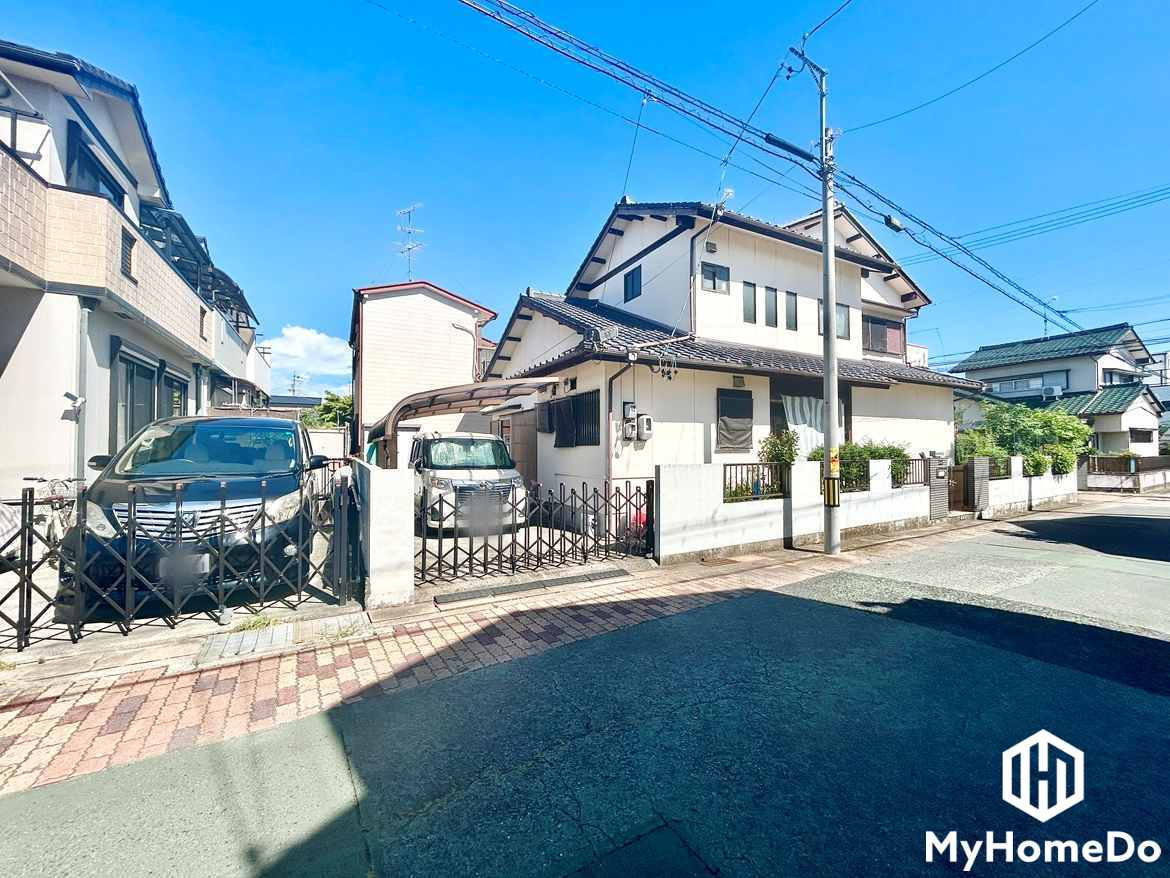 守山区小幡中　2期の外観
