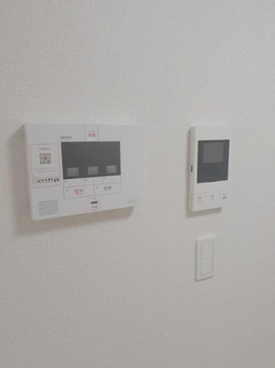 ユアーズの設備|テレビモニター付きインターホン