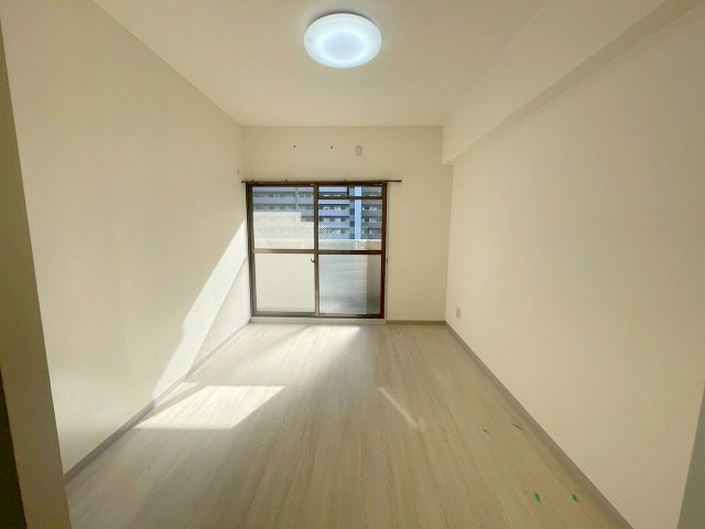 グロリアス北大阪の寝室