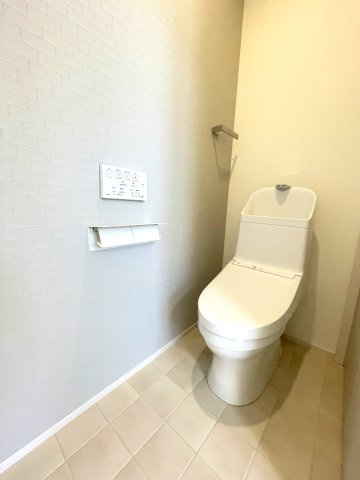 岡山市中区藤原西町　戸建てのトイレ|トイレの様子です。