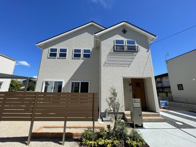 岡山市中区藤原西町　戸建て