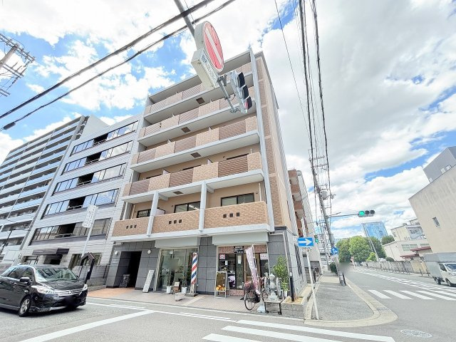 ヴェリテ新大阪Ⅱの外観