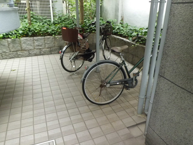 チェリーコートの駐車場