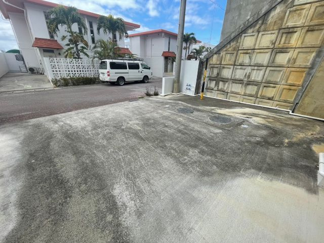 本部町伊野波の駐車場