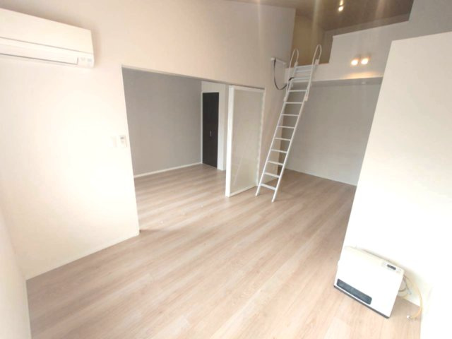 Mon espace(モンエスパス)の居間・リビング