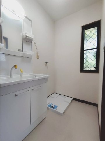 中古戸建の独立洗面台