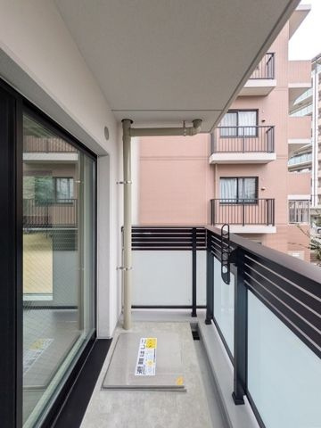 LEGALAND+NISHINOMIYA PARKSIDEのバルコニー