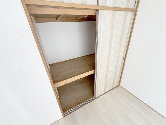 エル・コーポ中山の収納