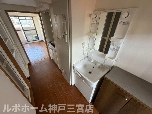 中山手ミオ壱番館の洗面所
