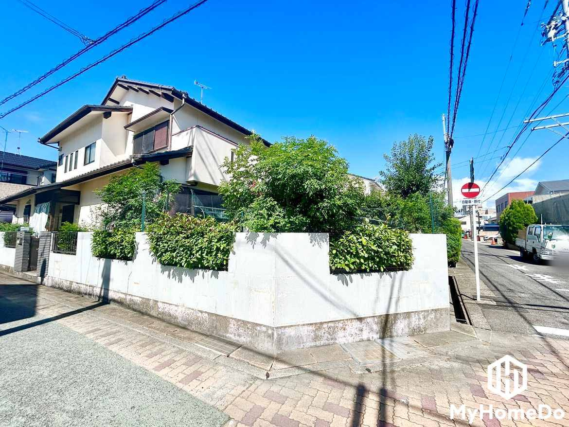 守山区小幡中　2期の外観