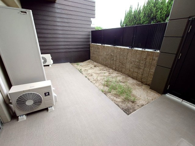 アーティックス井堀ソルパラッツォ（A-19）の庭