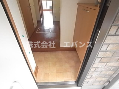 【玄関】 | プレジールⅡ | 収納もある玄関です