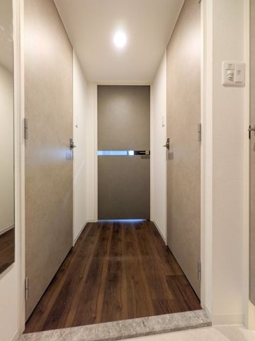 LEGALAND+NISHINOMIYA PARKSIDEの玄関|同物件別部屋写真
