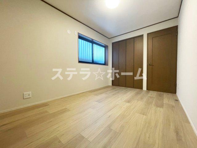 内代町1 中古戸建の洋室|明るい洋室です