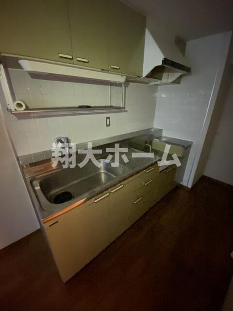 フォルジュ山田のキッチン