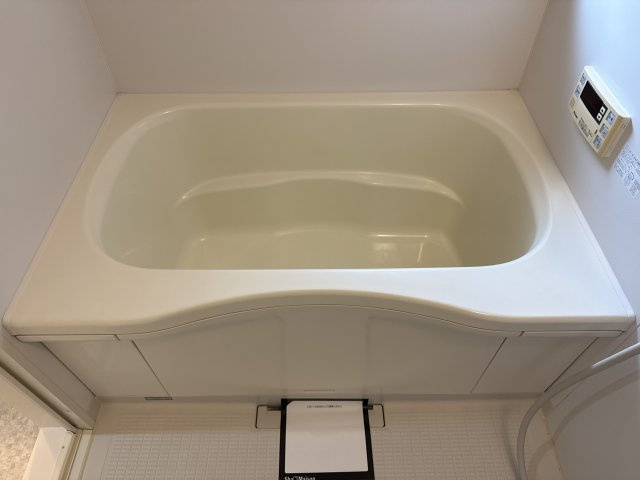 シャーメゾン八幡の浴室