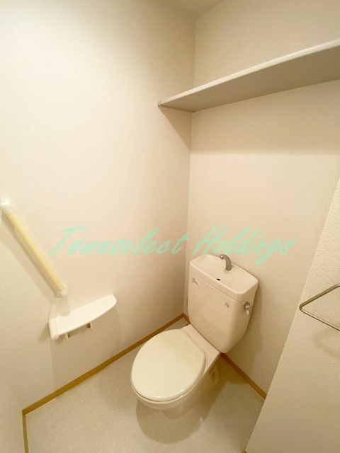 藤沢市藤沢のアパートのトイレ