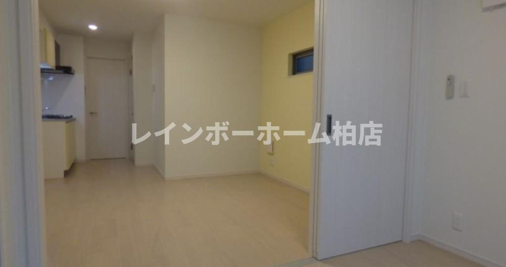特典：仲介手数料が無料です!!の居間・リビング|ゆったり過ごせる居間です