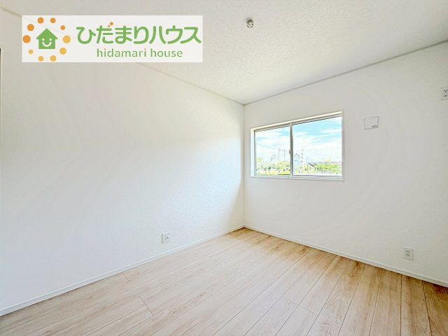 【寝室】 | 常総市本石下第12　新築戸建　7号棟 | 大きなベッドを置いても余裕の広さの主寝室♪