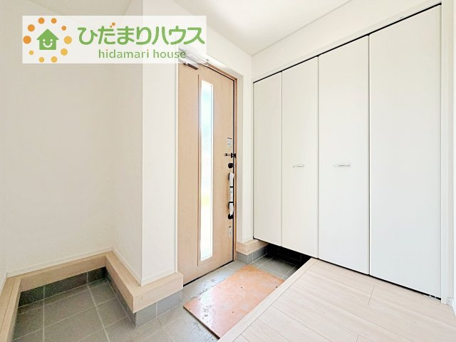 【玄関】 | 常総市本石下第12　新築戸建　7号棟 | 家族の靴をたっぷり収納！大型シューズクローゼット付き(^^♪