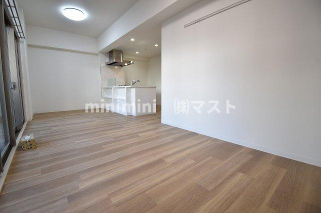 ポラリス松ヶ枝の居間・リビング