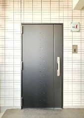 AZEST大山東の玄関