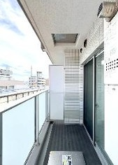 AZEST大山東のバルコニー
