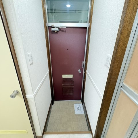フローラルハイムＢの玄関