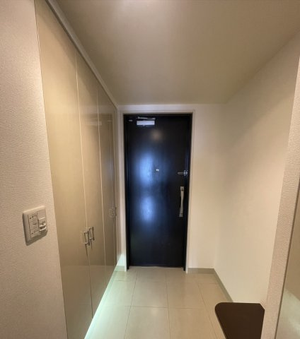 ジオタワー西宮北口の玄関|落ち着いた玄関です