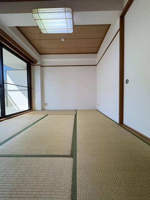 八幡西島田ハイツの和室