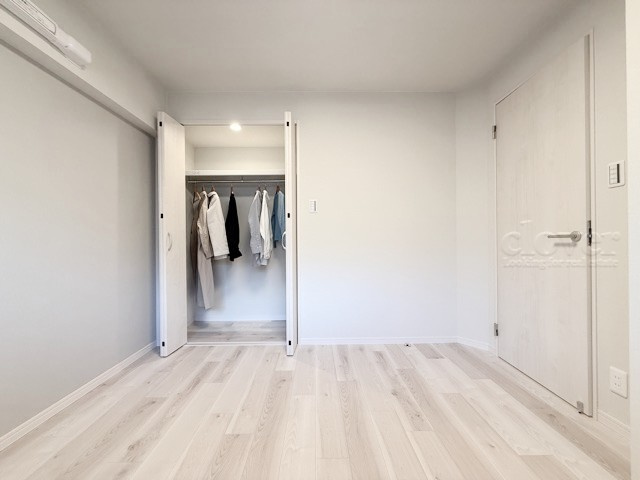 【駐輪場】 | 大森ハイツ | 自転車置き場。マンションの共用部にあたります。空きの有無や駐輪料金、各戸の台数制限などについては、改めてお問い合わせください。～即日のご見学可能～　お問合せはお気軽にどうぞ。
