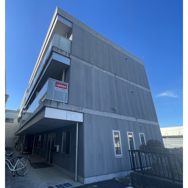 山王町マンションの外観