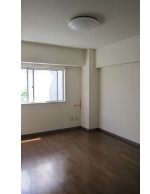 メゾンガーデニアの内装|明るい色調の室内です