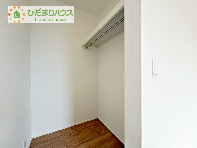 【収納】 | 龍ケ崎市久保台2丁目第1期　新築戸建　4号棟 | 新婚さんにおすすめ！奥様に喜ばれる収納たっぷりのウォークインクローゼット付きです☆