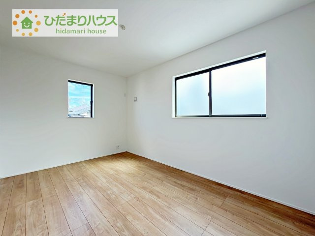 【洋室】 | 龍ケ崎市久保台2丁目第1期　新築戸建　4号棟 | 机にベットを置けば子供部屋の完成です！