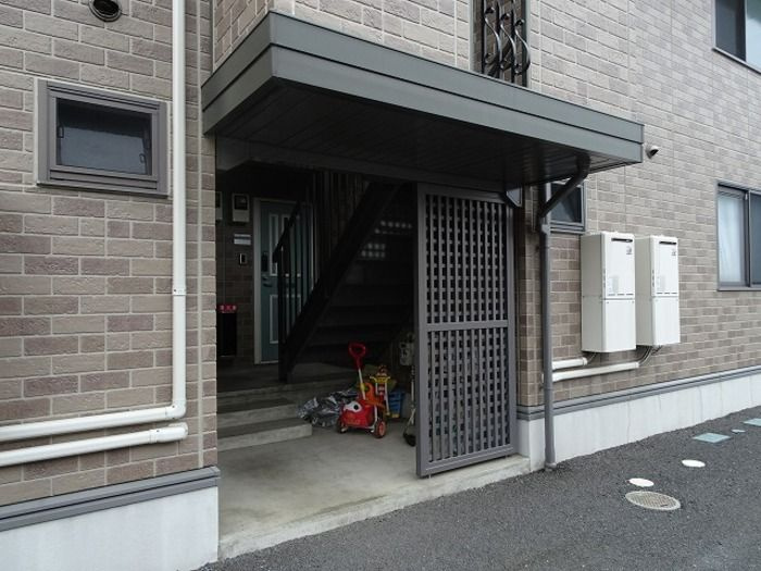 ウィルモアefu　B棟のエントランス