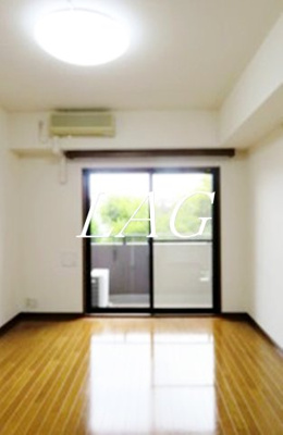 【居間・リビング】 | グランド・ガーラ用賀 | 洋室のお部屋です。