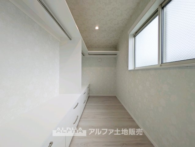 羽村市羽加美１丁目の中古一戸建の収納