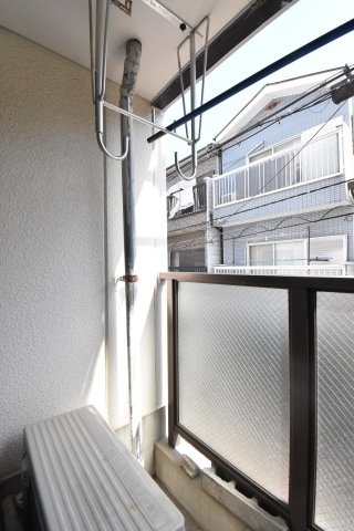 ウィステリア墨江のバルコニー
