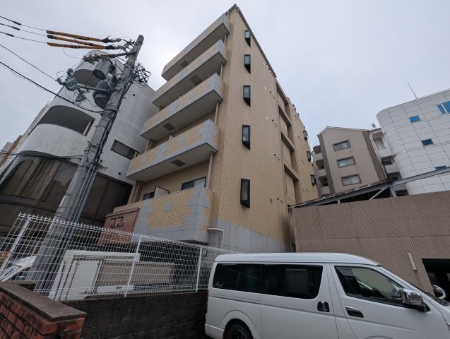 ラフィーネ伊丹Ⅲの外観