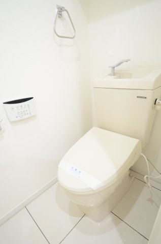 リアライズ花園町駅前のトイレ|落ち着いたトイレです