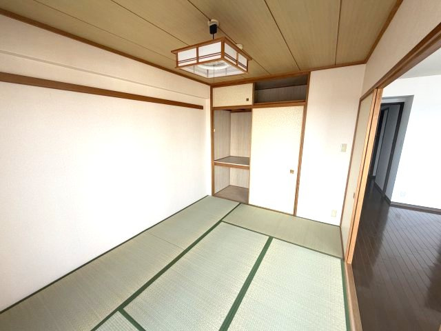 ファミール八王子並木町の和室