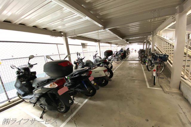 【その他共用部分】 | 新大阪スカイハイツ | バイク置場