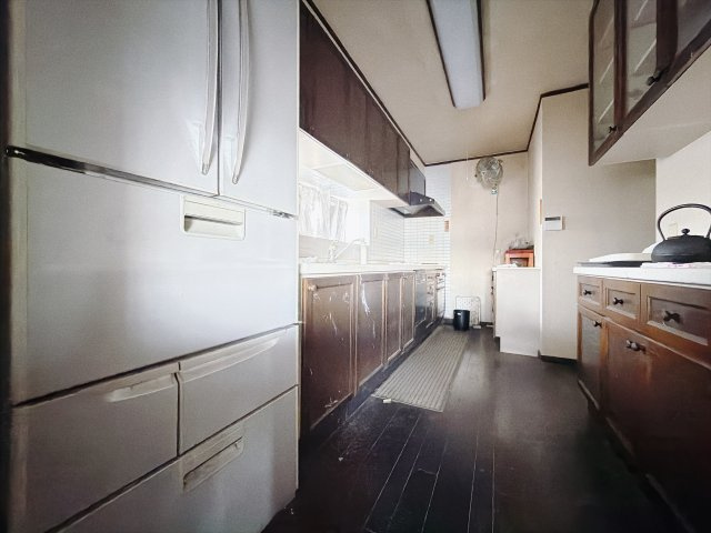 【中古戸建】高崎市剣崎町のキッチン|■キッチン｜全スライド式収納キッチン♪お皿や鍋の出し入れもラクラクです（＾＾）！
