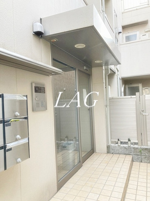 【エントランス】 | スカイガーデン西新宿五丁目 | エントランスです。
