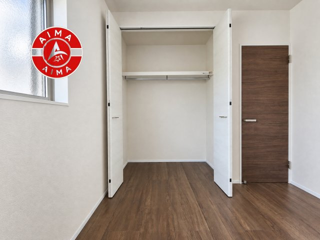 福岡市西区生松台1丁目第1-2棟（1号棟）の内観：施工例|収納には困りません。