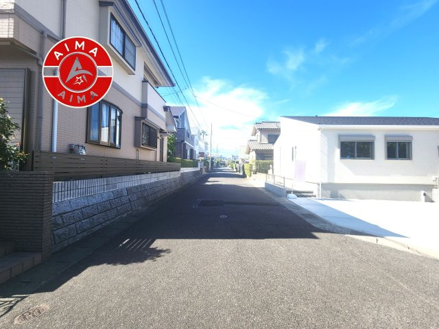 福岡市西区生松台1丁目第1-2棟（1号棟）の外観|前面道路含む現地の写真です。