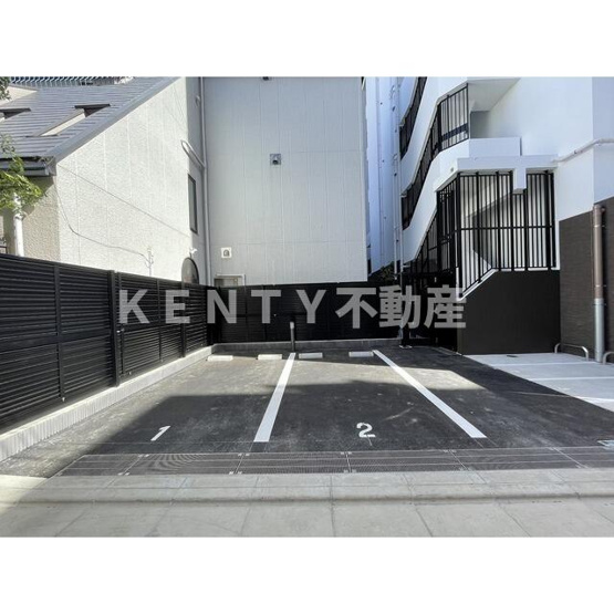 【駐車場】 | ウェルスクエア西蒲田 | カースペースがあります