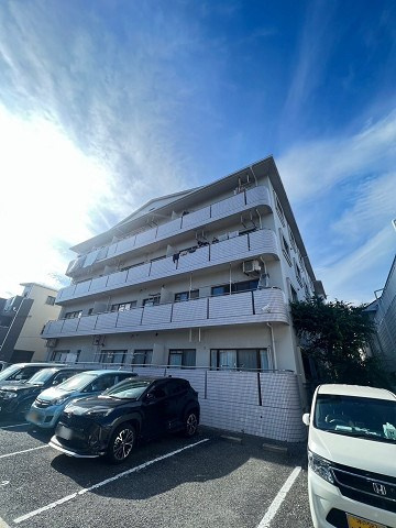 ウエストサイド武庫川の外観